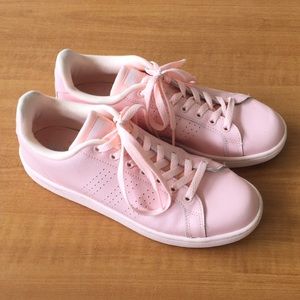 Adidas cloud foam sneaker